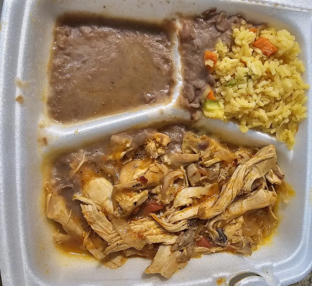 Pollo Guisado